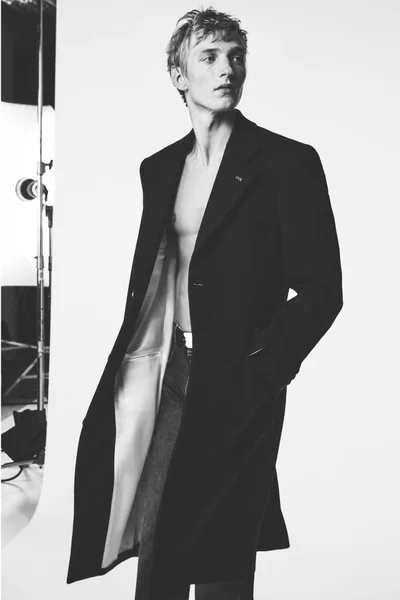 Look 28